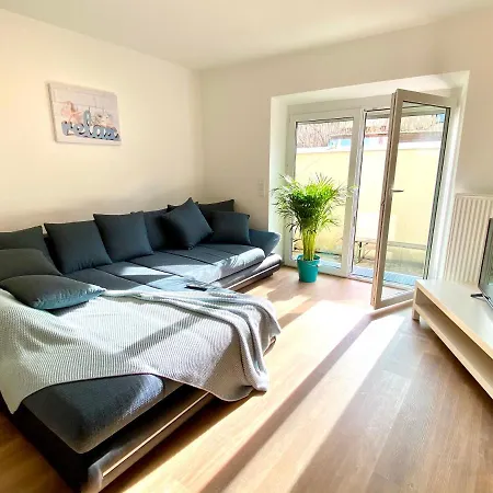 Apartment Bright - Beachstyle - Kitchen - Kingbed - Parking - Netflix *